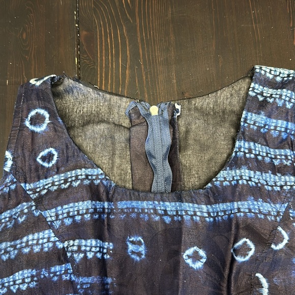 African dress - Picture 3 of 3